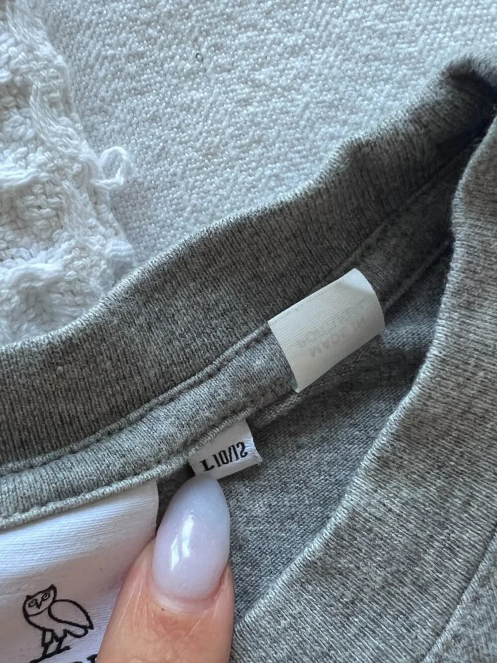 NWOT Octobers Very Own (OVO) OG Logo Kids T-Shirt - Picture 5 of 6